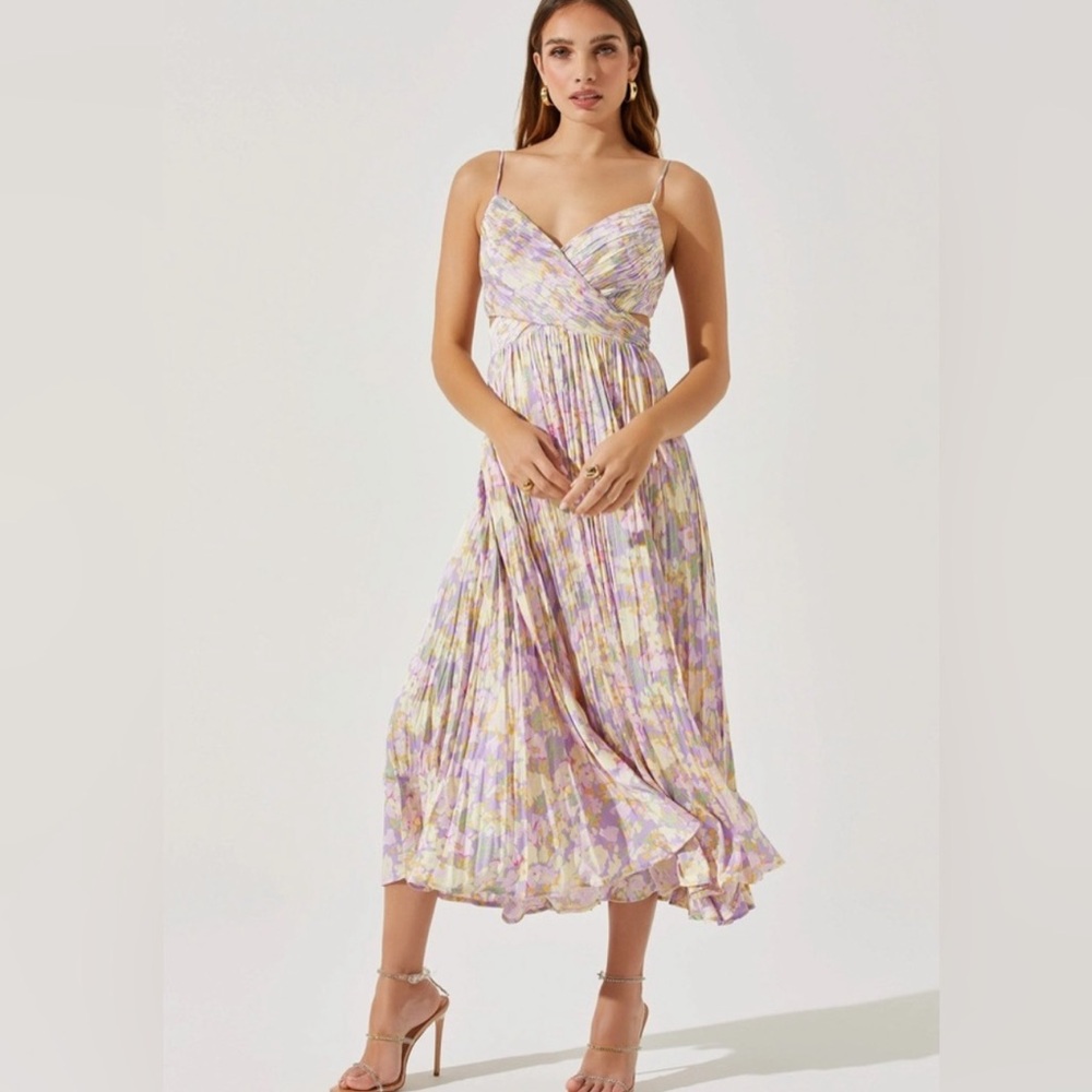 Astr White Ruched Tiered Midi Dress Large